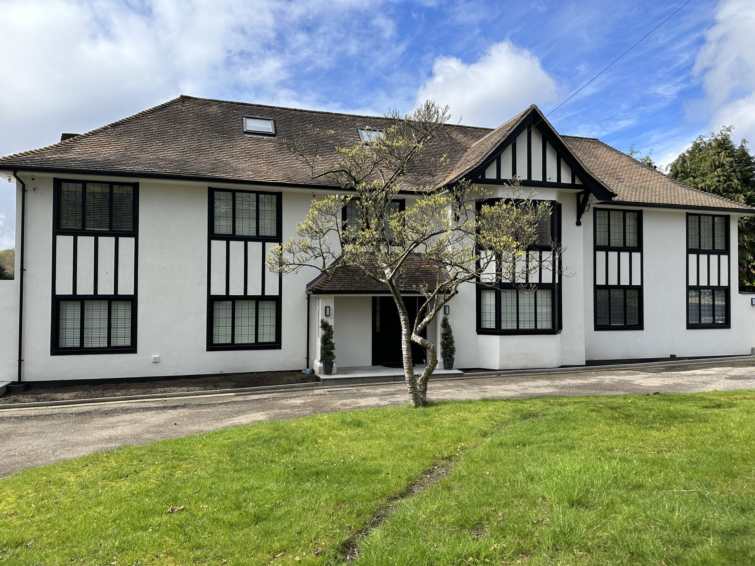 slimline aluminium windows in Surrey heritage property